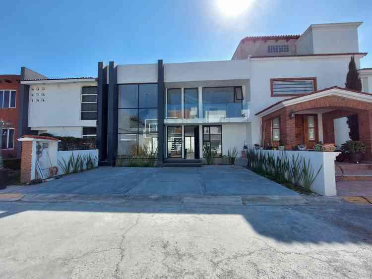 casa en venta sa jose ex hacienda san jose toluca mexico pRWGave